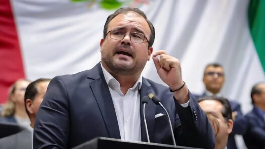 Naveda y Eli Morales asumen liderato del PT en Veracruz