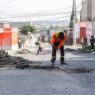 Pepe Chedraui inicia bacheo en Barranca Honda para mejorar vialidad