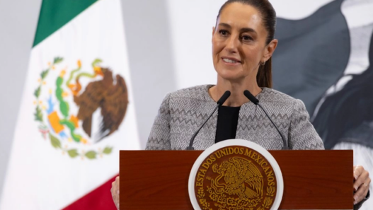 Sheinbaum destaca fortaleza del peso y menor riesgo país tras reforma