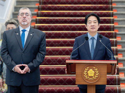 Taiwán y Guatemala firman alianza en semiconductores y tecnología
