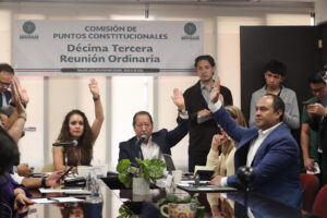 Diputados analizan recortes a pensiones y jubilaciones en México