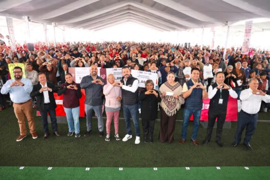 SEDIF entrega apoyos y servicios de salud en San Felipe Hueyotlipan
