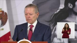 Cabeza de Vaca no podrá ser candidato presidencial si es prófugo