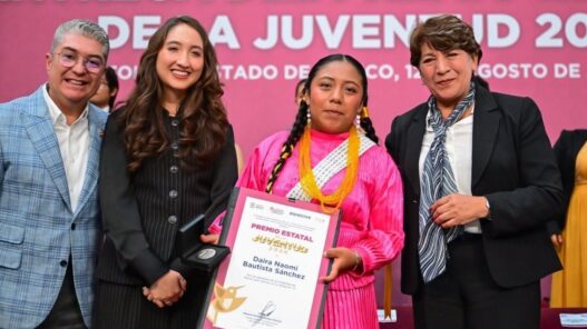 Delfina Gómez respalda reforma a Ley Universitaria de la UAEMéx