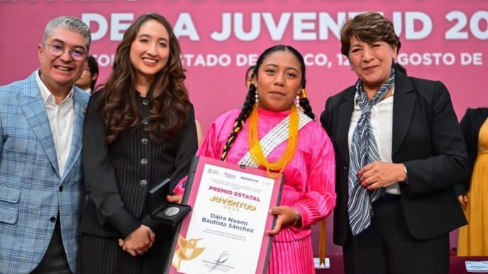 Delfina Gómez respalda reforma a Ley Universitaria de la UAEMéx