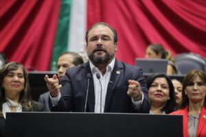 Naveda cuestiona a quienes replican el discurso de Trump en México y alerta por la soberanía nacional