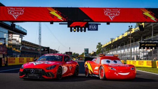Rayo McQueen da vuelta honorífica en Fórmula 1 en Monza