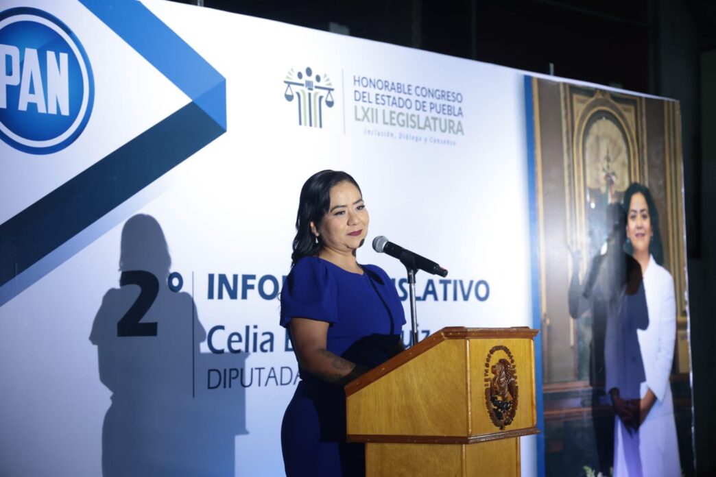 Celia Bonaga rinde informe: 111 iniciativas y acción social en Puebla