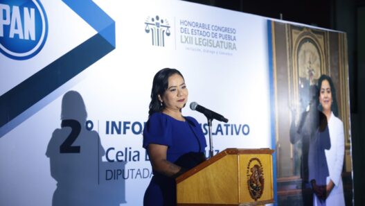 Celia Bonaga rinde informe: 111 iniciativas y acción social en Puebla